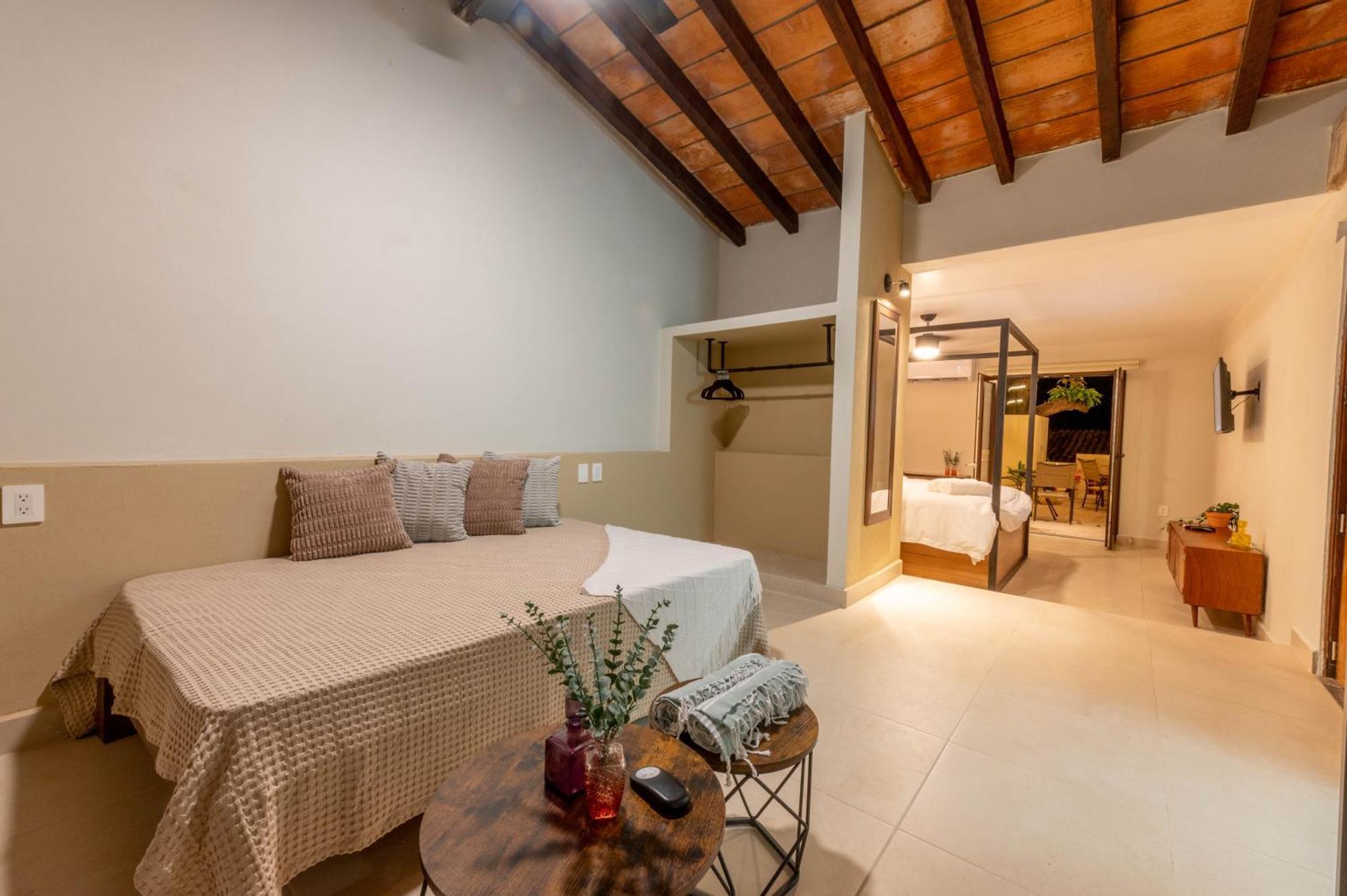 Casa Victoria Malecon - Adults Only Otel Puerto Vallarta Dış mekan fotoğraf