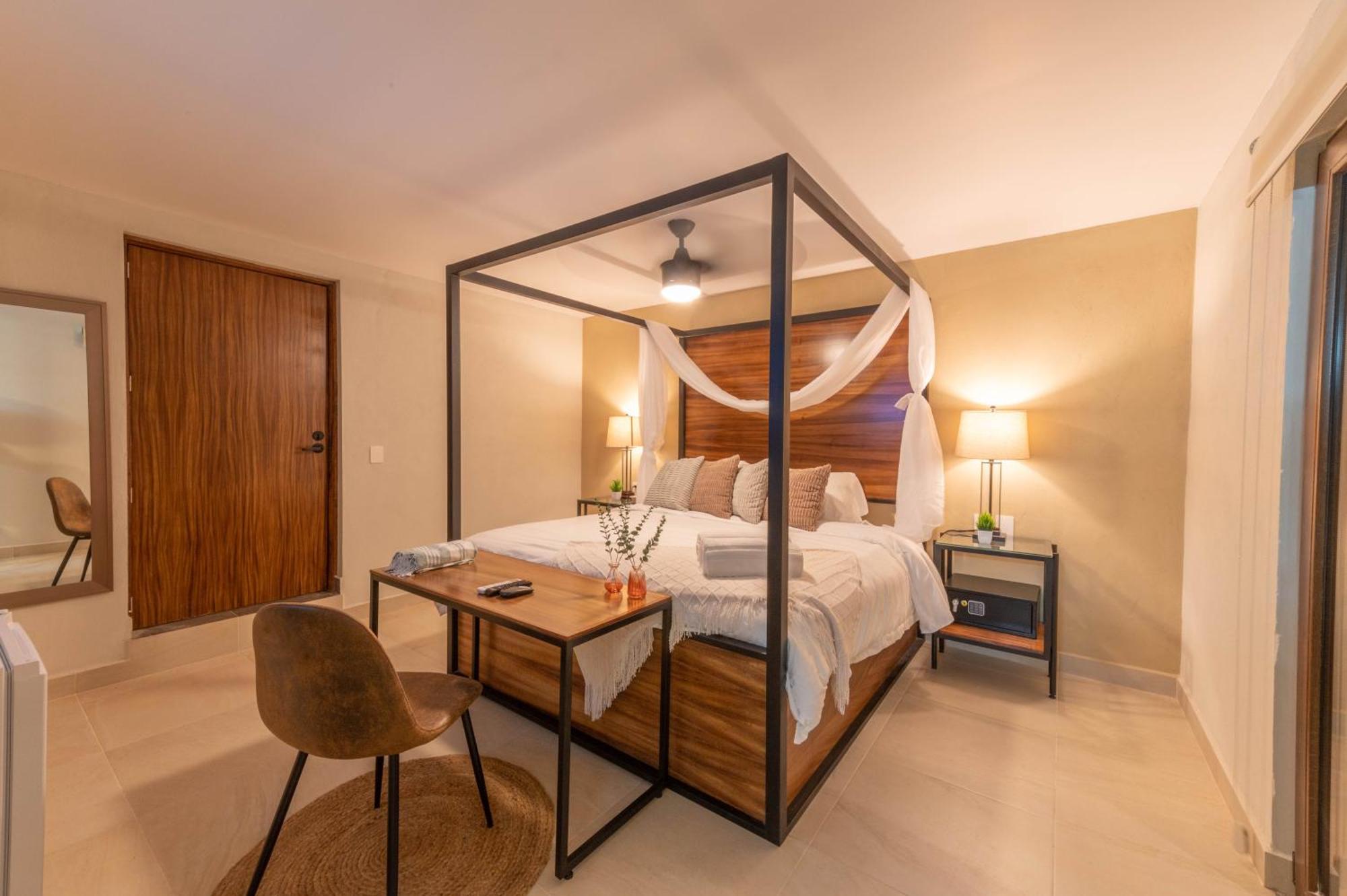 Casa Victoria Malecon - Adults Only Otel Puerto Vallarta Dış mekan fotoğraf