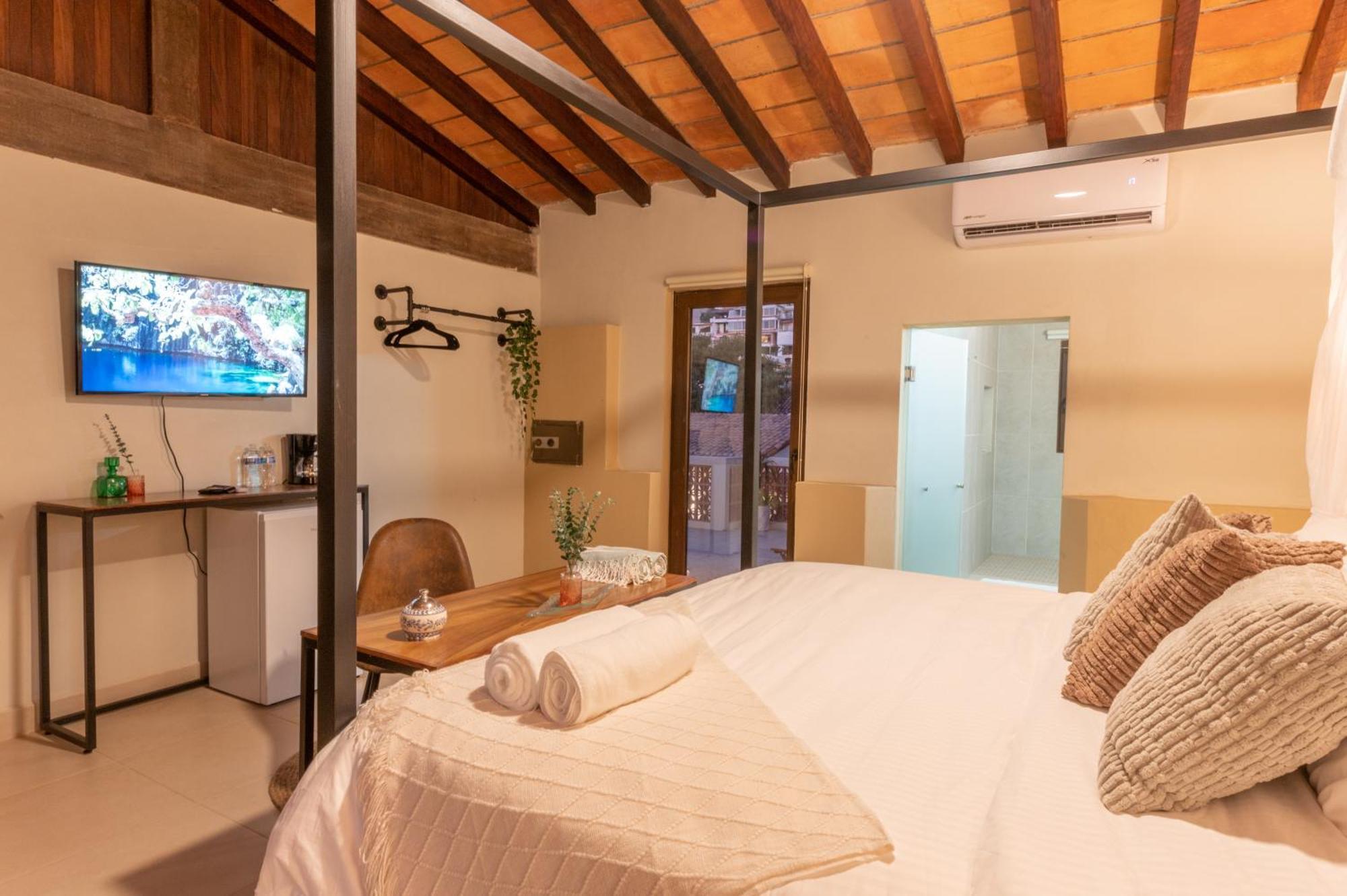 Casa Victoria Malecon - Adults Only Otel Puerto Vallarta Dış mekan fotoğraf