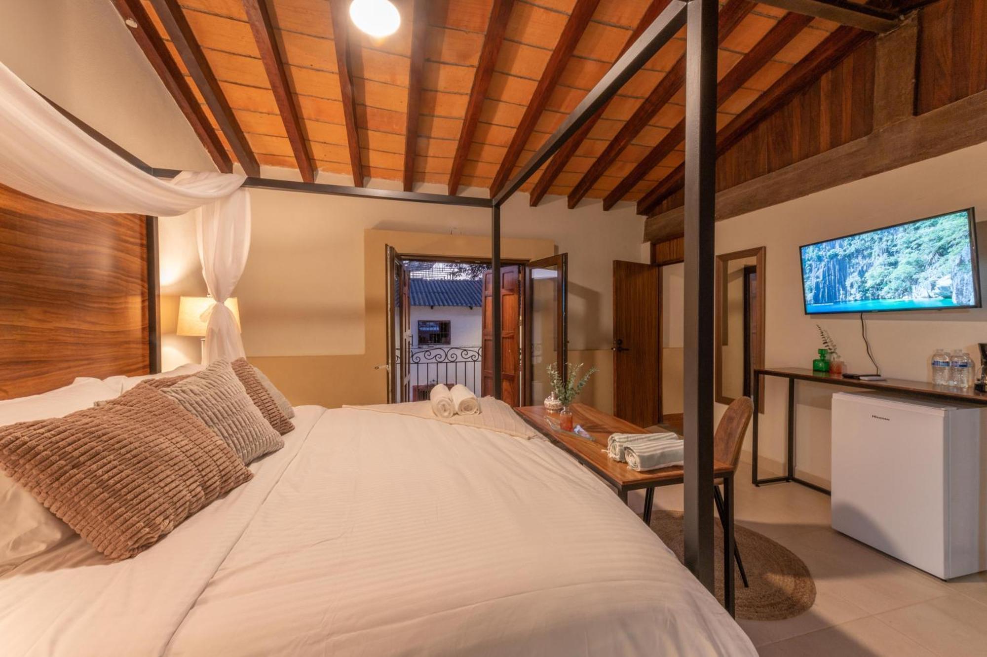 Casa Victoria Malecon - Adults Only Otel Puerto Vallarta Dış mekan fotoğraf