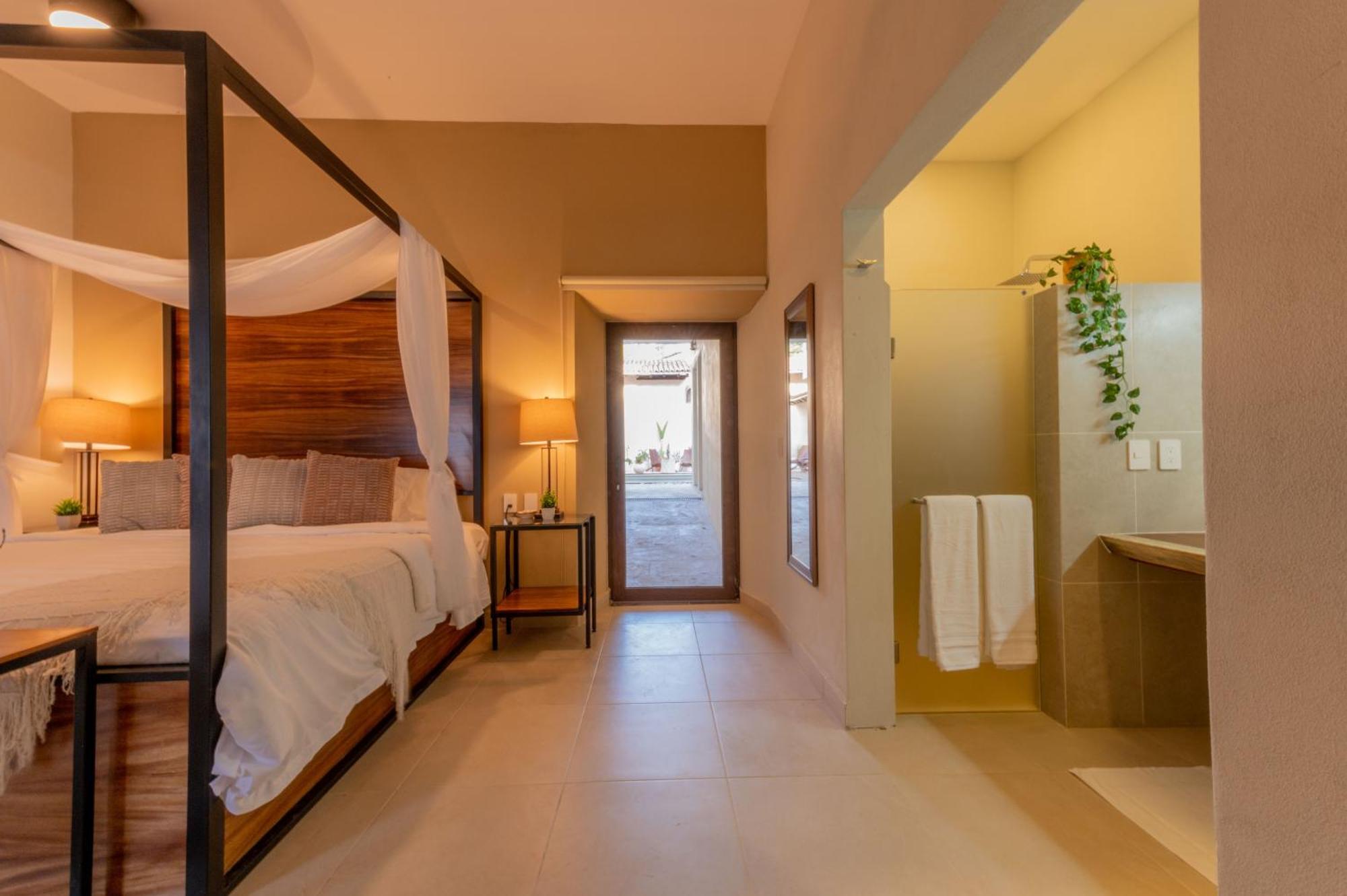Casa Victoria Malecon - Adults Only Otel Puerto Vallarta Dış mekan fotoğraf
