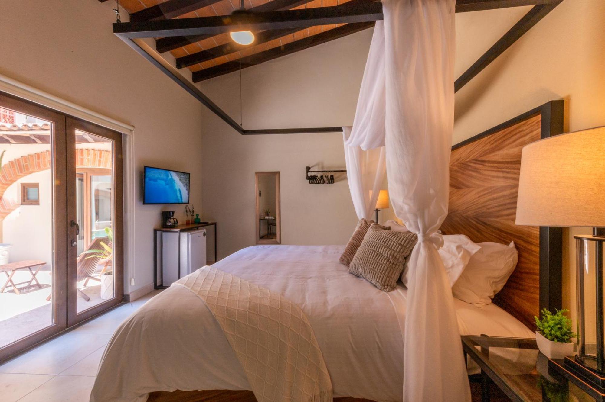 Casa Victoria Malecon - Adults Only Otel Puerto Vallarta Dış mekan fotoğraf