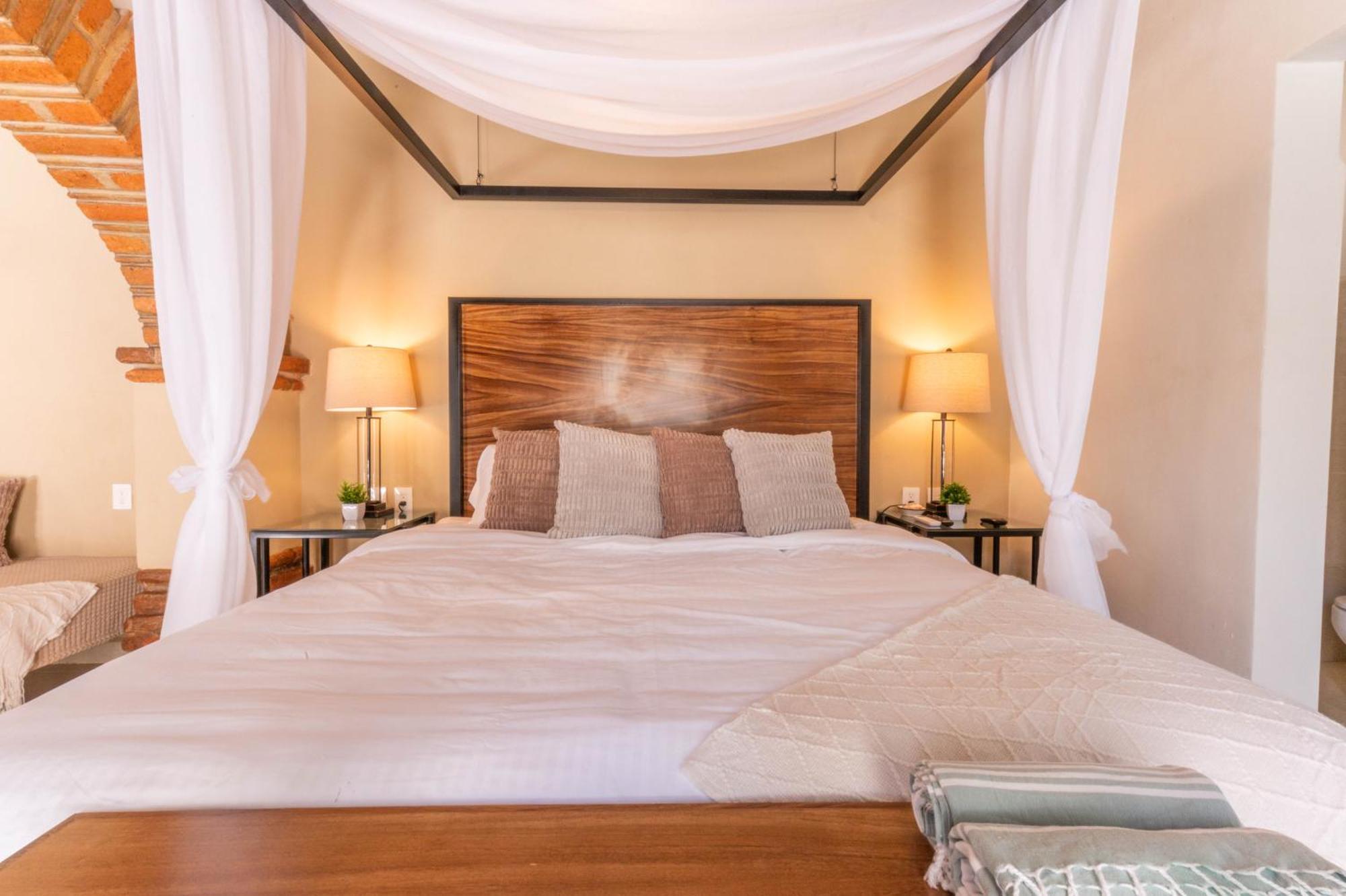 Casa Victoria Malecon - Adults Only Otel Puerto Vallarta Dış mekan fotoğraf